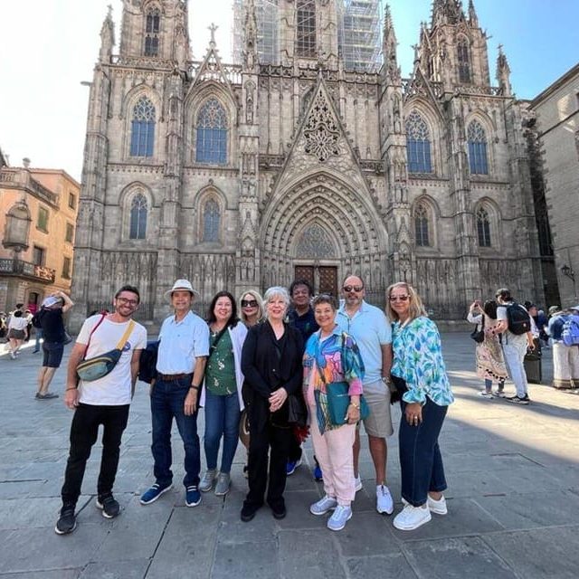 Barcelona & Sagrada Familia Half-Day Tour with Hotel Pickup