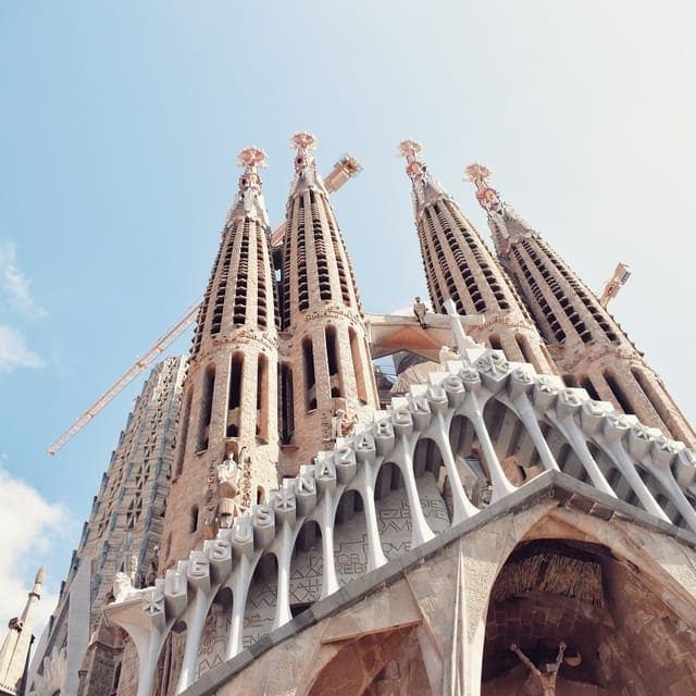 Fast-Track Access: Sagrada Familia 1.5-Hour Guided Tour